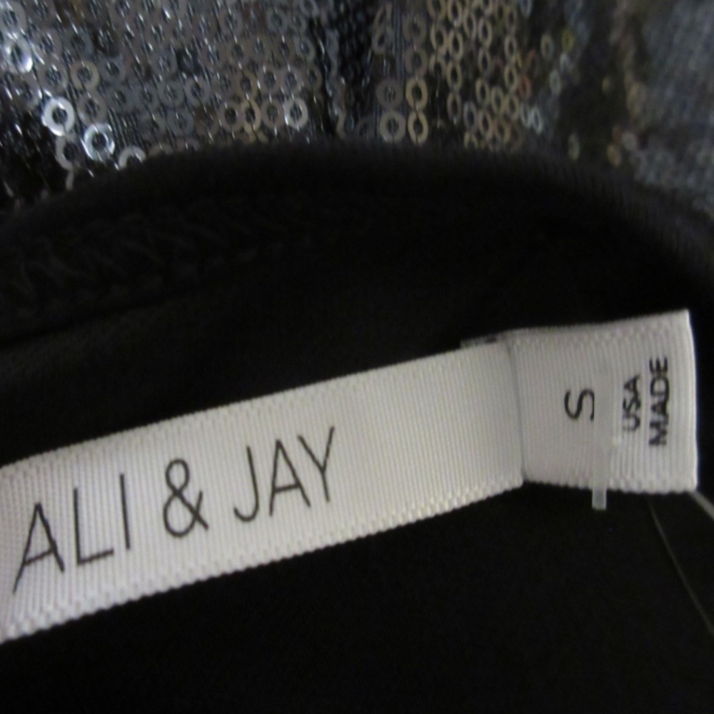 Ali & Jay 'Bella' Chiffon Overlay Sequined BLACK - Picture 5 of 7